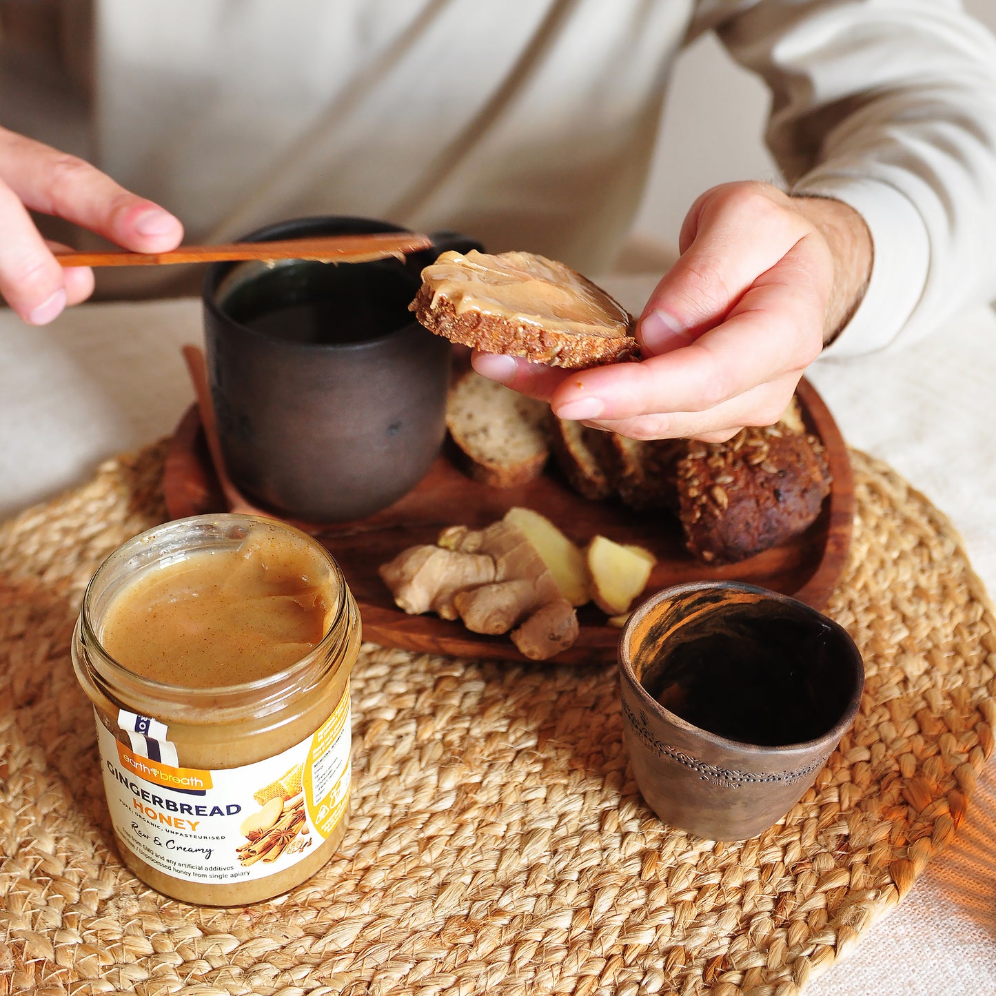 Ginger Bee Bread Honey Set