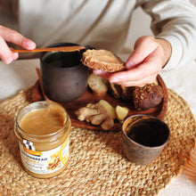 Load image into Gallery viewer, Ginger Bee Bread Honey Set