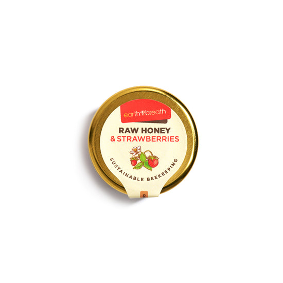 Honey with Strawberries 30g x 16 Mini Jars Earthbreath